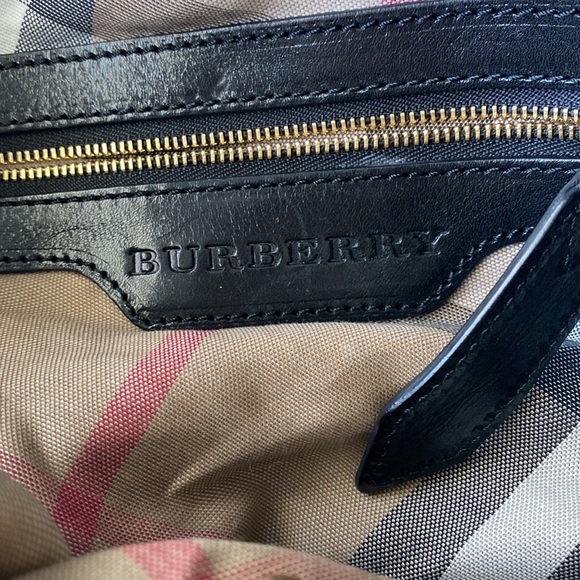 Burberry tote purse - Picture 5 of 6